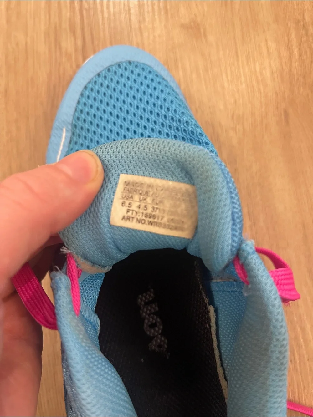 Wilson Women's Light Blue Athletic Sneakers with Pink Laces